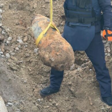 В центре Калининграда строители обнаружили 100-килограммовую авиабомбу времён войны