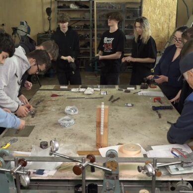 Калининградские школьники осваивают судотсроение