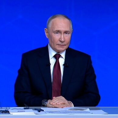 Глава государства предложил оставить послание потомкам