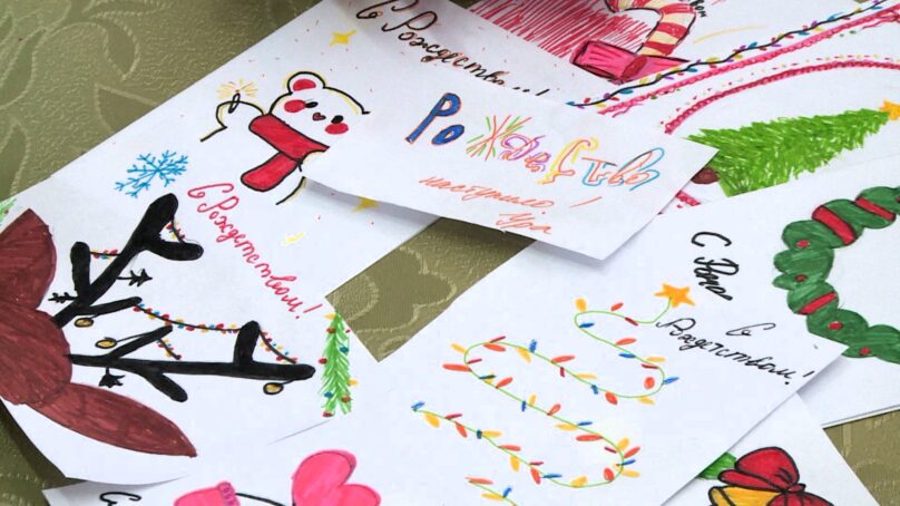 В Светлогорском центре «Огонёк» сотня мальчишек и девчонок вместе встретили Новый год