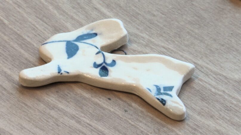 Калининградцы и гости региона могут поэкспериментировать с деревом, глиной и другими природными материалами