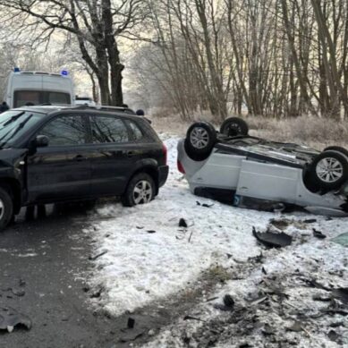 На 62 километре автодороги «Зеленоградск-Приморск через Светлогорск» Балтийского округа произошло столкновение двух машин