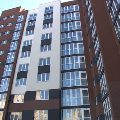 Военнослужащие, потерявшие деньги из-за недобросовестного застройщика, получили ключи от новых квартир