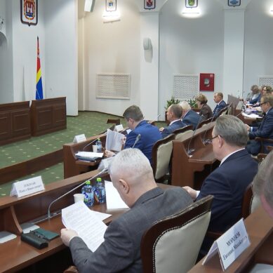 В Заксобрании Калининградской области сегодня рассмотрели ряд инициатив, которые основаны на поправках в федеральные законы