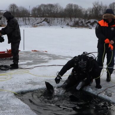 Сотрудники МЧС поддерживают форму, чтобы быть готовыми к сложным ситуациям в любое время года
