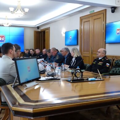 Службы готовятся к весенним последствиям сильных морозов и обильных снегопадов