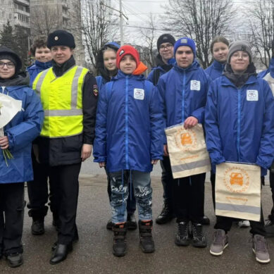 Юидовский патруль поздравил женщин-водителей общественного транспорта