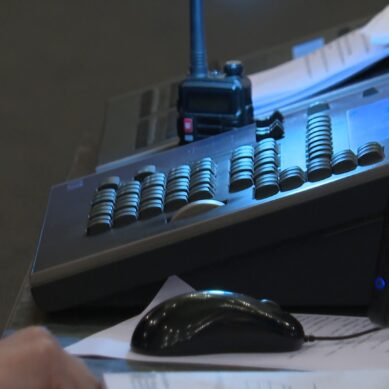 На большой сцене готовят к показу спектакль «Гараж»