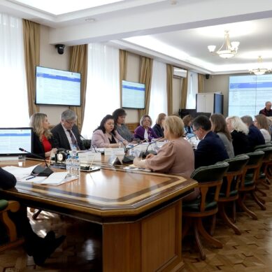 Поддержка людей с инвалидностью стала темой совещания, которой провел глава региона Алексей Беспрозванных