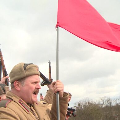 81 год назад советские воины поднялись на верхнюю площадку башни «Дона» и водрузили Красное знамя