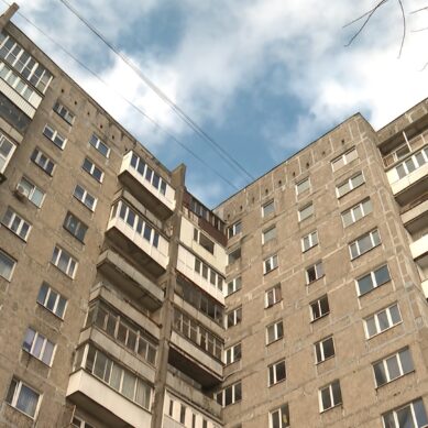 Жилой дом рядом с «падающей» высоткой на Московском проспекте отключили от воды