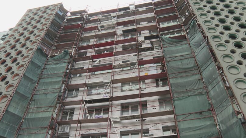 Кровли, лифты и история. Фонд капремонта обновляет дома в регионе