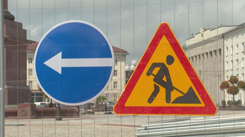 В Калининграде продолжается ремонт тротуаров
