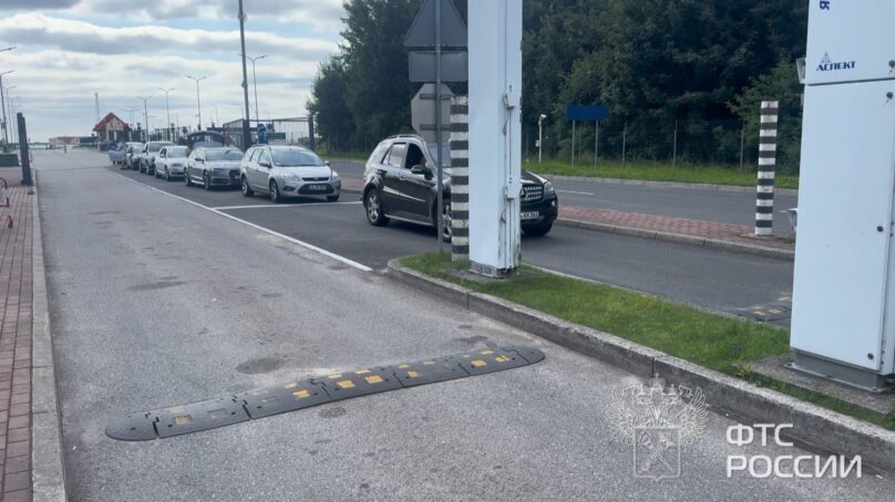 На польско-российской границе скопились машины, ожидающие въезда в Калининградскую область