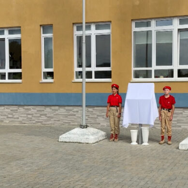 В посёлке Междуречье открыли мемориальную доску в честь Героя России Станислава Ленгле